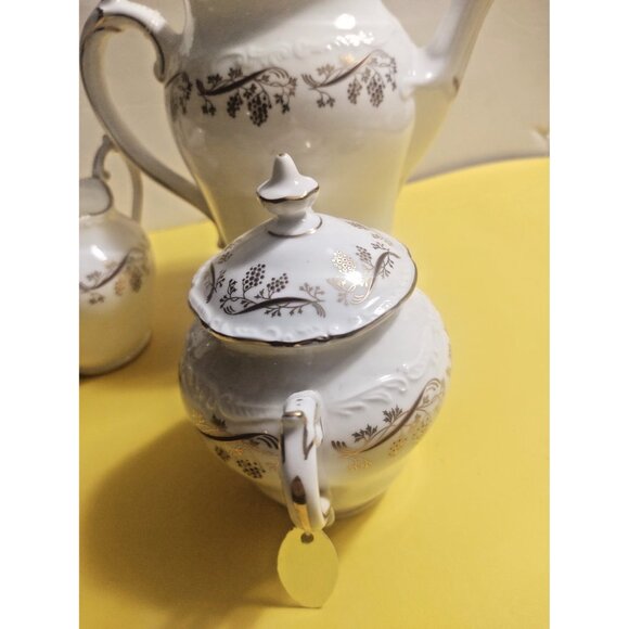 Coalport Bone China Tea Pot, Sugar & creamer set "Burgundy" pattern - Picture 12 of 16